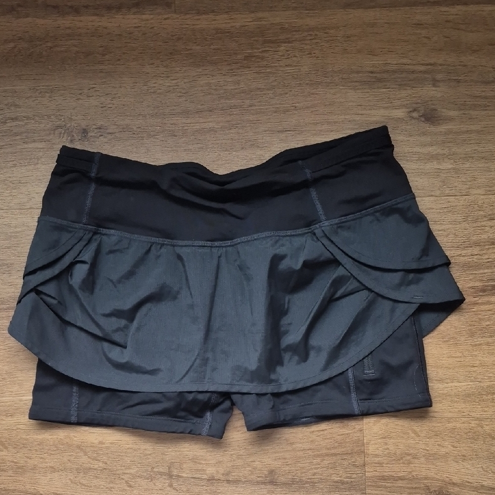 Lululemon Short Size 4